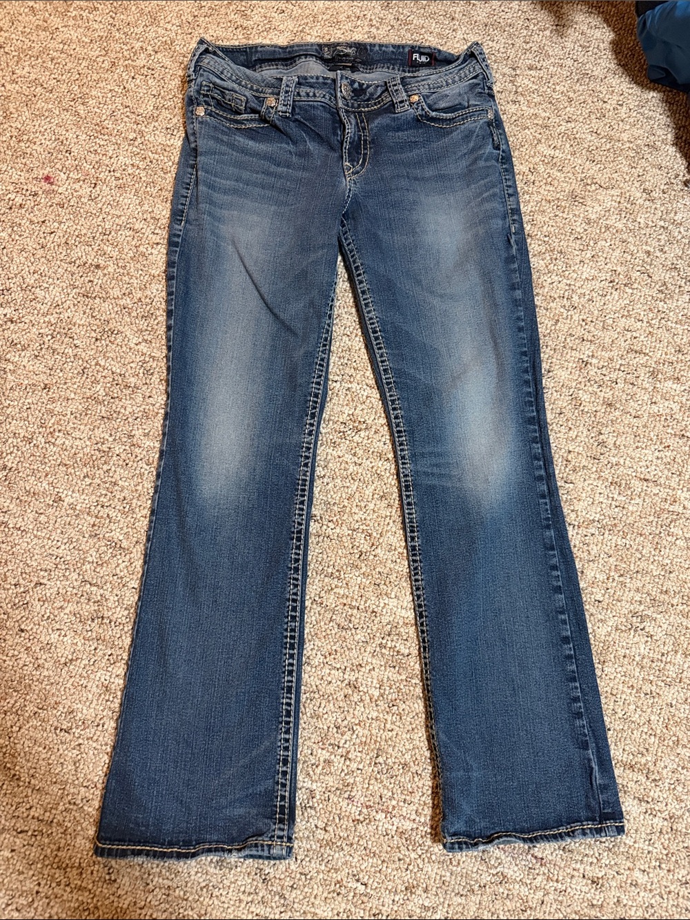 Silver Suki Jeans Women's Blue Bootcut Jeans with Faded Wash